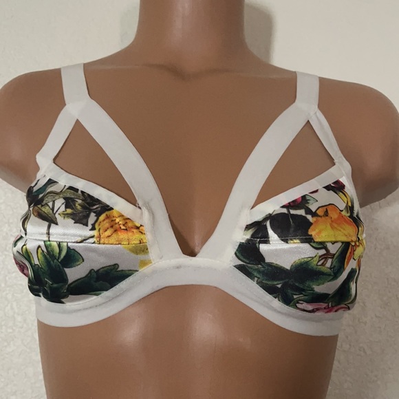 Sexy Floral Cut Out Bralette - Picture 4 of 7